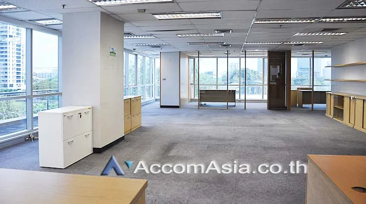 unit Office space For Rent in Ploenchit, Bangkok  near MRT Lumphini (AA15851)
